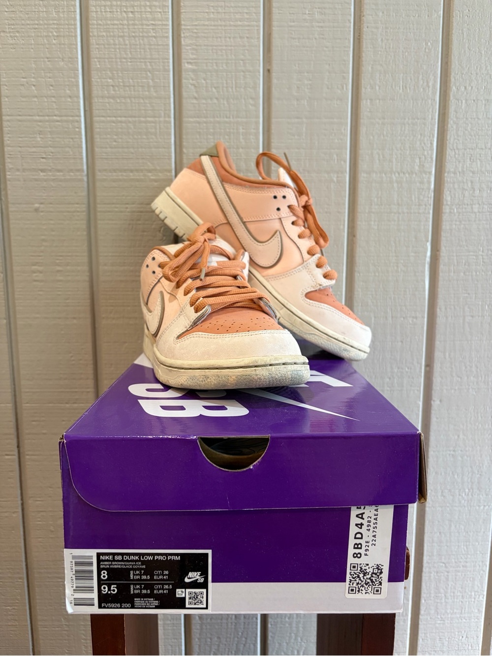Nike Womens Low-Top Sneakers in Peach and Cream